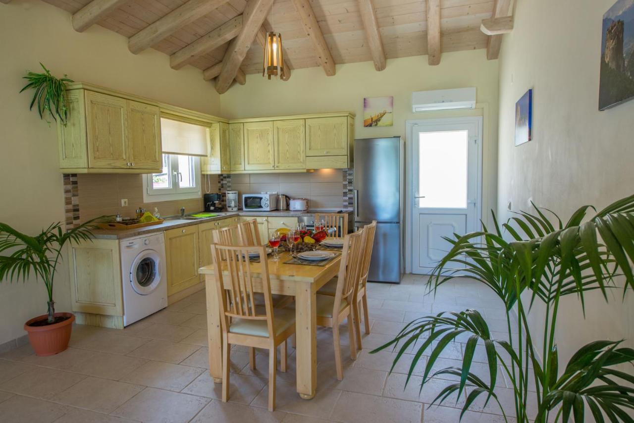 Villas Porto Kamini Afionas Corfu ภายนอก รูปภาพ