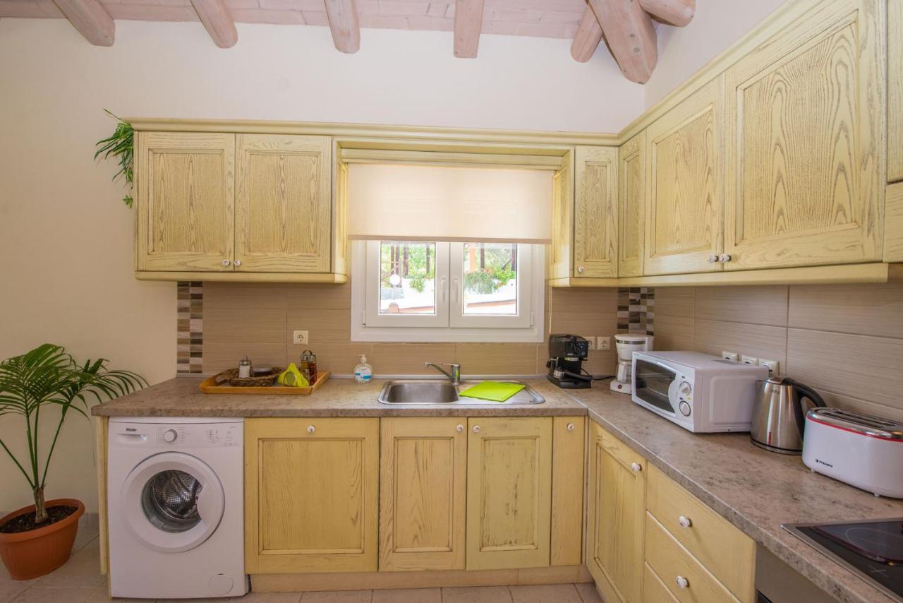 Villas Porto Kamini Afionas Corfu ภายนอก รูปภาพ