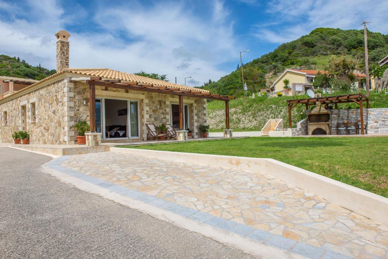 Villas Porto Kamini Afionas Corfu ภายนอก รูปภาพ