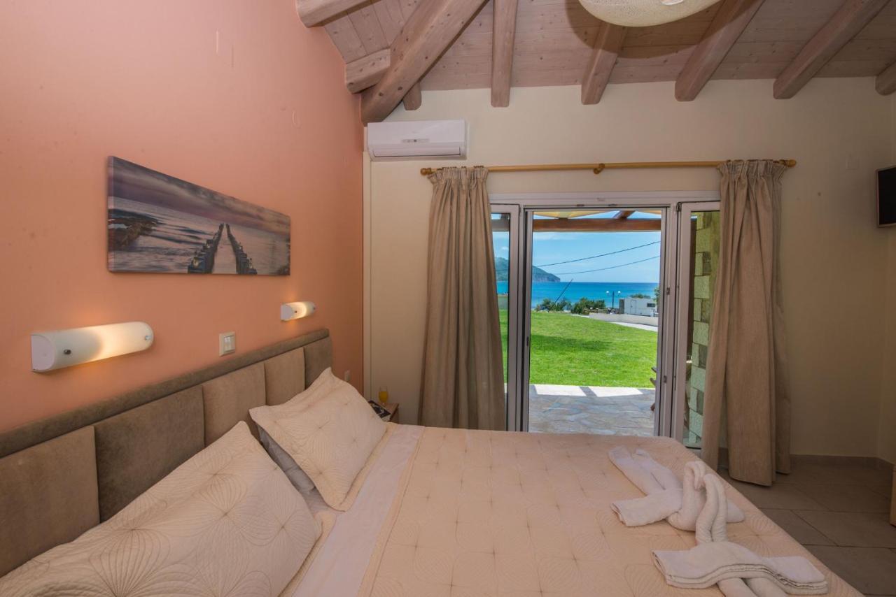 Villas Porto Kamini Afionas Corfu ภายนอก รูปภาพ