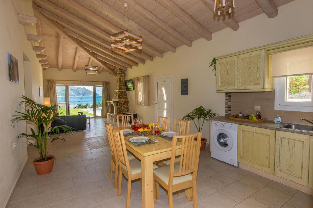 Villas Porto Kamini Afionas Corfu ภายนอก รูปภาพ